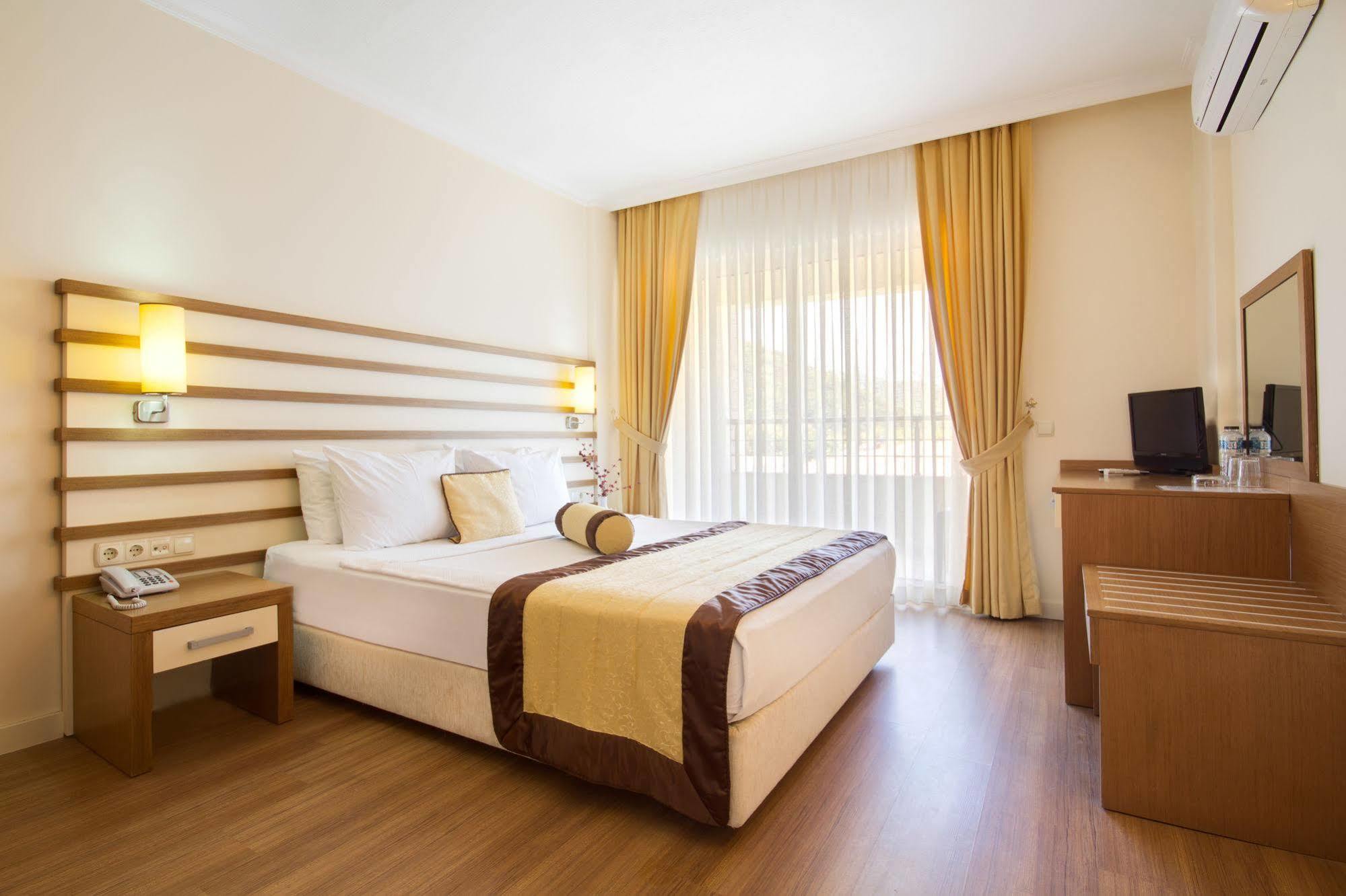Hotel Akbulut & Spa Guzelcamlı Exteriör bild